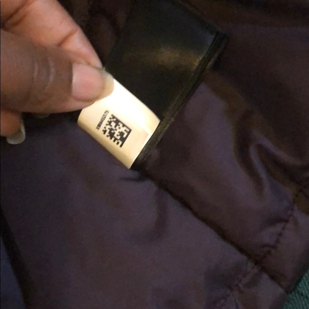 The North Face winter coat - Picture 4 of 8